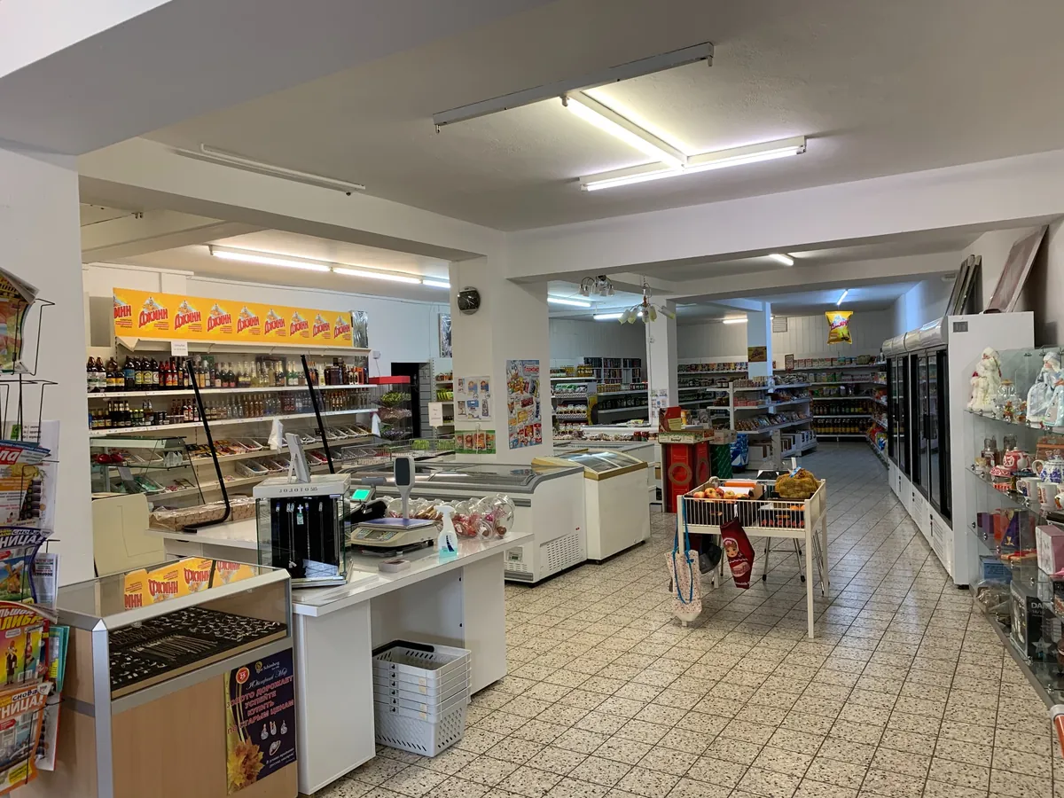 Roller Markt Innenansicht